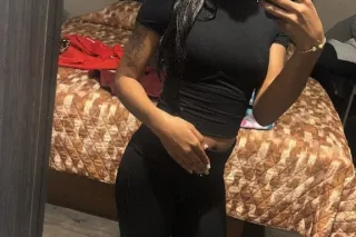 Worth The Click💦 - Image 1